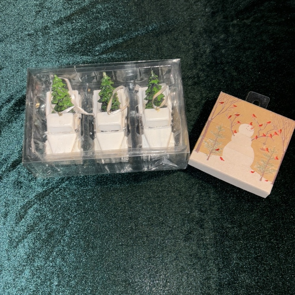 Vintage Truck Ornament (3 Pack) & Gift Box NWT